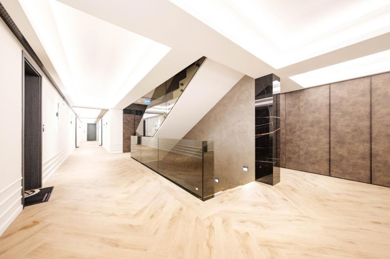 Brand New Luxury Apartment In The Heart Of ブラショフ エクステリア 写真